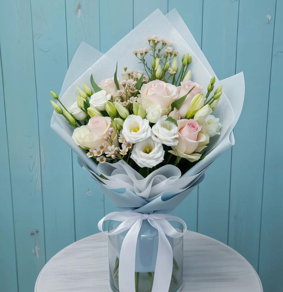 Букет цветов из: Розы и Лизиантусы в Глинково