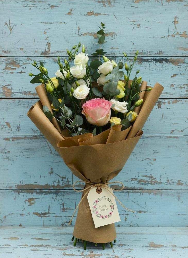 Букет цветов из: Розы и Лизиантусы в Глинково