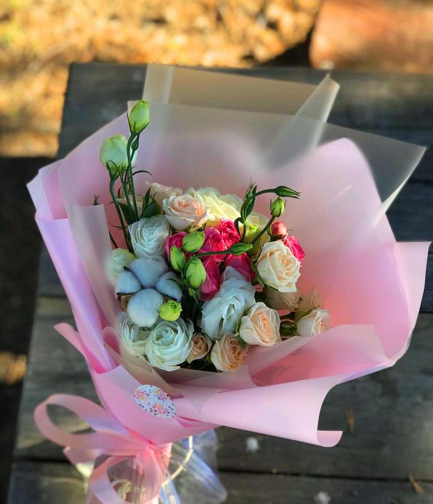 Букет цветов из: Розы и Лизиантусы в Глинково