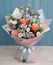 Букет цветов из:  Лизиантусы, Розы, Альстромерии и Гипсофила в Глинково