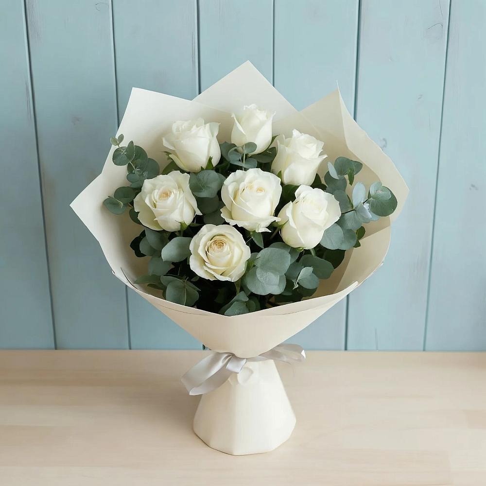 Букет Белые розы в Эвкалипте в Глинково