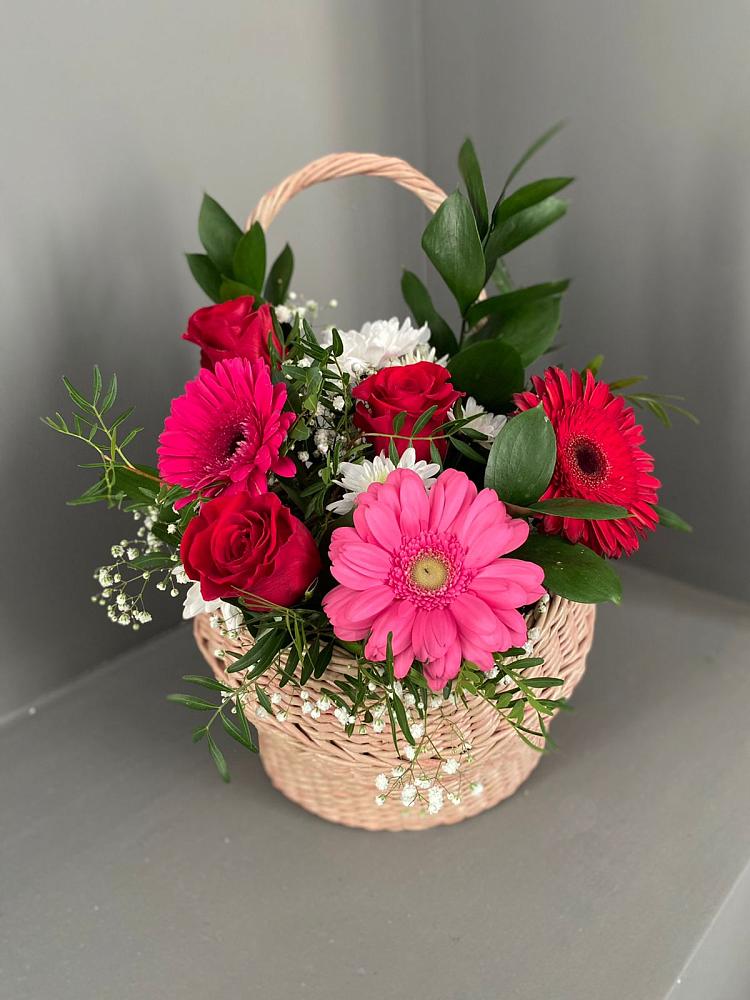 Цветочная композиция из Розы, Хризантемы и Герберы в корзине в Глинково