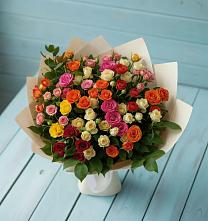 Букет Микс из разноцветных кустовых роз в Глинково